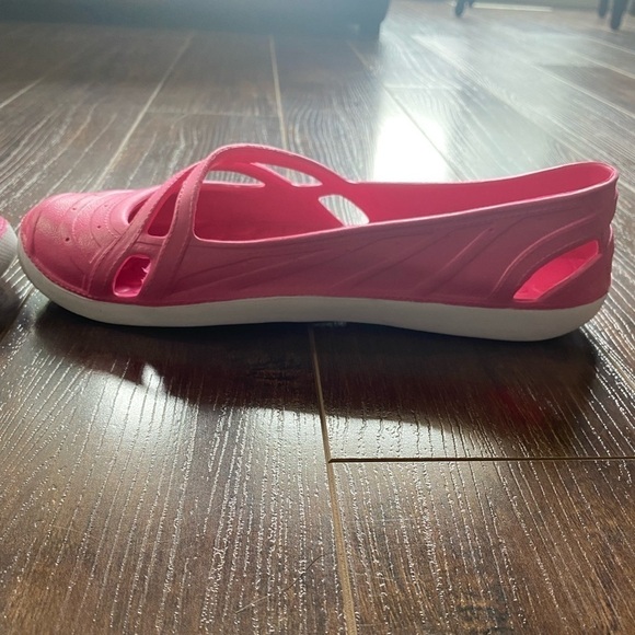 Avon Lightweight Girly Flat Shoes Pink size 8 NWOT - Picture 5 of 11